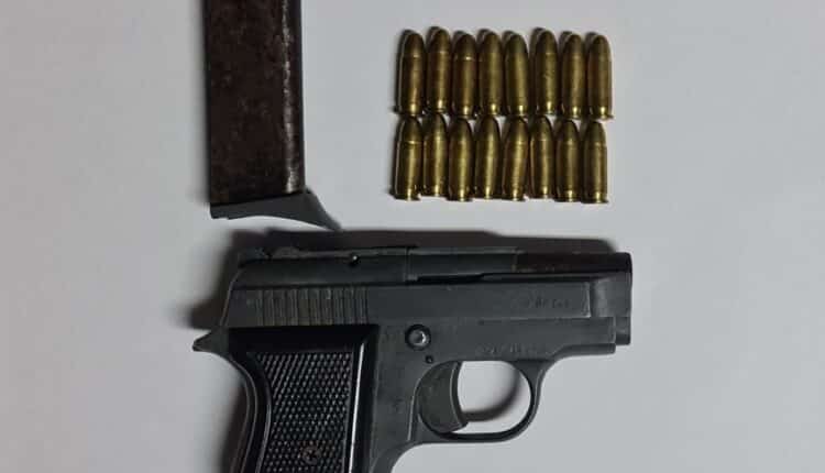 Fragagnano (TA): deteneva una pistola clandestina e alcuni mezzi rubati, arrestato.