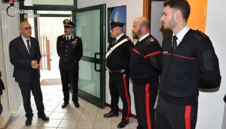Chiesa in Valmalenco: attentato incendiario contro la Stazione dei Carabinieri.