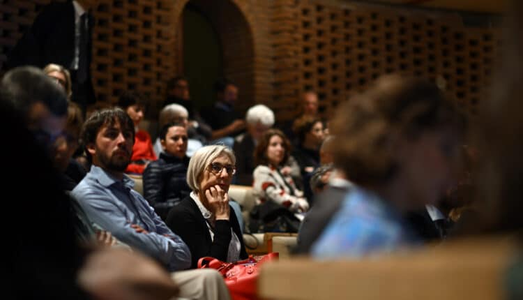 Milano. "Giornata della Terra" il patto dei Sindaci per una Pianura Padana che respiri. 