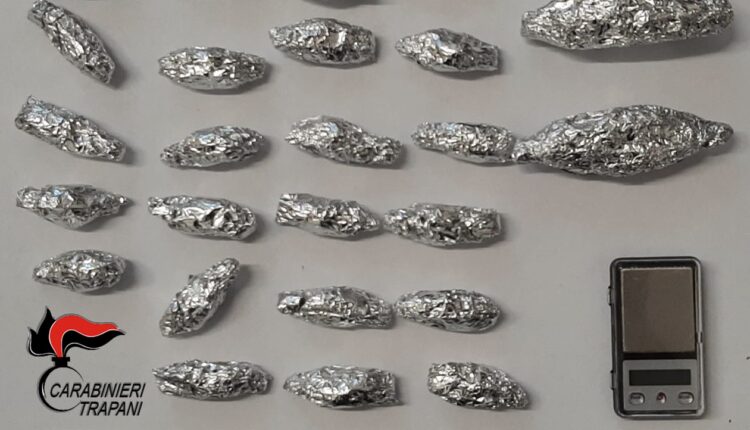 Alcamo. 64enne italiano del luogo arrestato per detenzione ai fini di spaccio di sostanze stupefacenti.