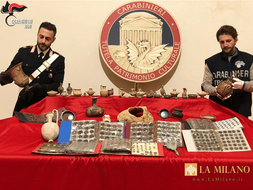 Bari: i Carabinieri scovano centinaia di reperti archeologici nell’abitazione di due pensionati