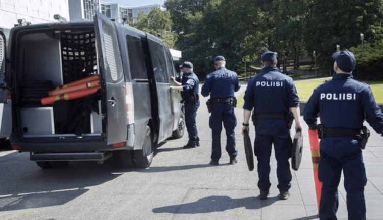 Finlandia, sparatoria in una scuola fermato il responsabile, è un 12enne