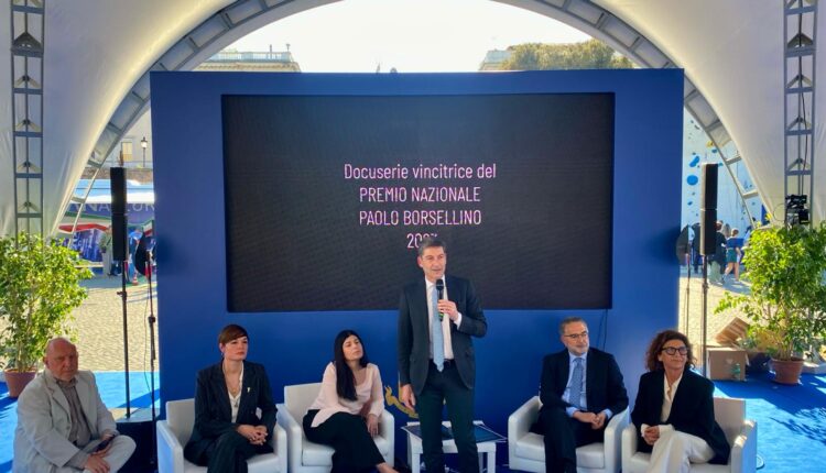 Roma. Il Capo della Polizia, Vittorio Pisani, presente al "Villaggio della legalità" per la proiezione della docu-serie "I ragazzi delle scorte".