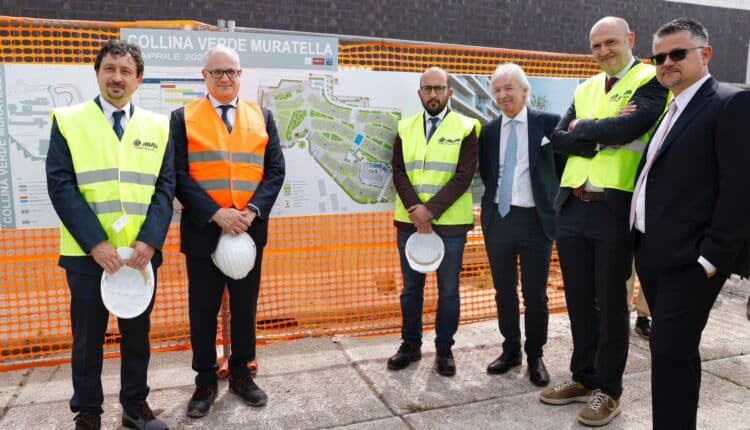 Roma. Iniziata la demolizione dell'ex centro direzionale Alitalia di Muratella.