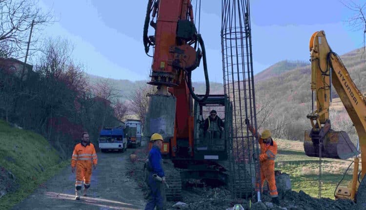 Bologna. Via al consolidamento dell'abitato di Gobbi, nel Piacentino. Intervento innovativo da 950mila euro per ridurre il dissesto idrogeologico.