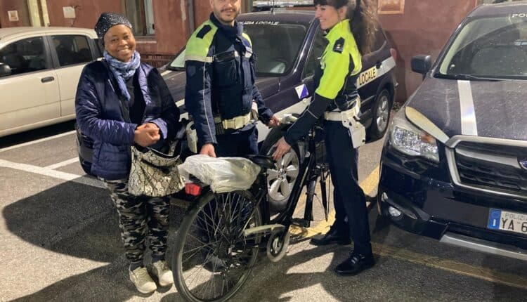 Commette diversi furti di biciclette a Verona. Arrstato 38enne dopo una segnalazione immediata