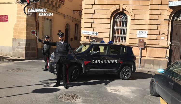Francofonte: deve scontare oltre 5 anni e 5 mesi per furto, detenzione abusiva di armi e stupefacenti.