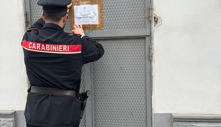 Frignano: persone note alle forze dell'ordine nel bar, chiuso per venti giorni.