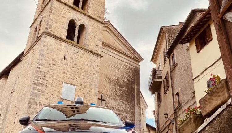 Fara in Sabina, i Carabinieri arrestano un operaio per furto