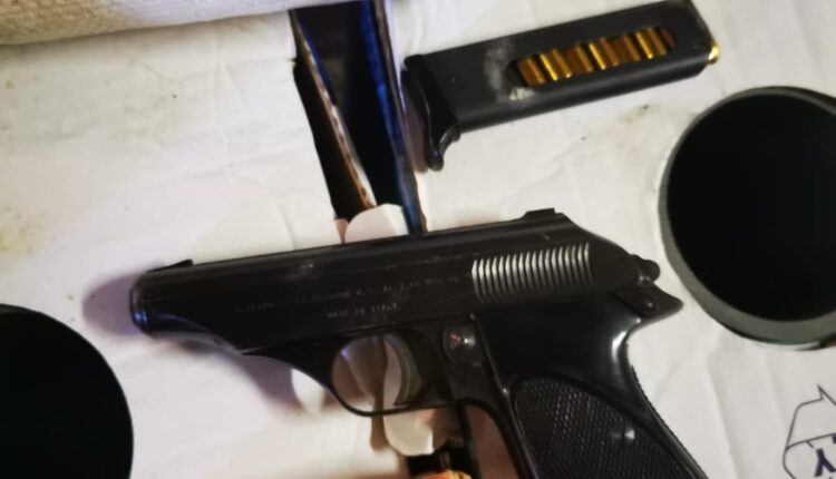 Oristano. Arrestato 27enne del luogo per detenzione abusiva di armi da fuoco.