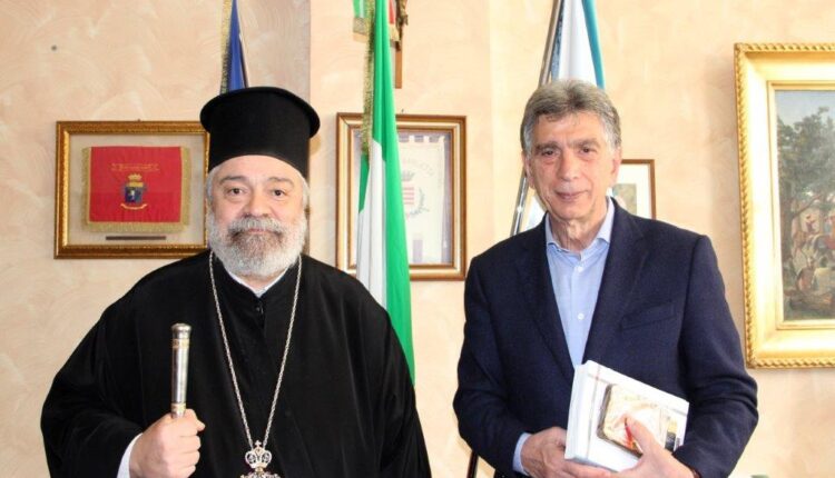 Barletta, il Sindaco incontra il Vescovo Policarpo: il fine è di approfondire i legami con la comunità greco-ortodossa