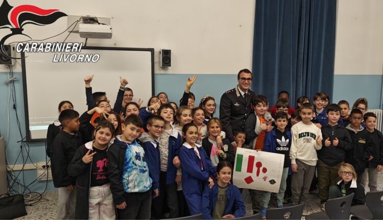 Livorno, cultura della legalità. I Carabinieri incontrano gli studenti della scuola elementare Villa Corridi.