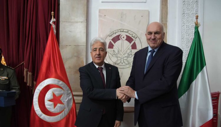 Italia e Tunisia firmano accordo di coooperazione nel campo della Difesa