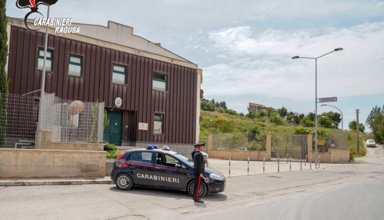 Modica. Un arresto e due segnalazioni per possesso di cocaina, hashish e mannitolo.