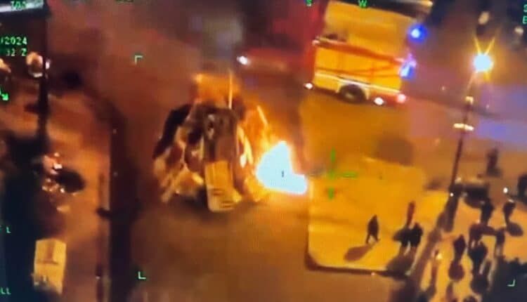 Palermo: "Vampe di San Giuseppe ", feriti esponenti delle Forze dell' Ordine, denunciati 18 giovani tra questi anche dei minori.