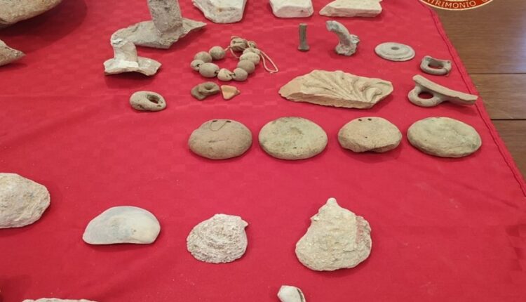 Cosenza: i Carabinieri restituiscono 83 beni culturali sequestrati.