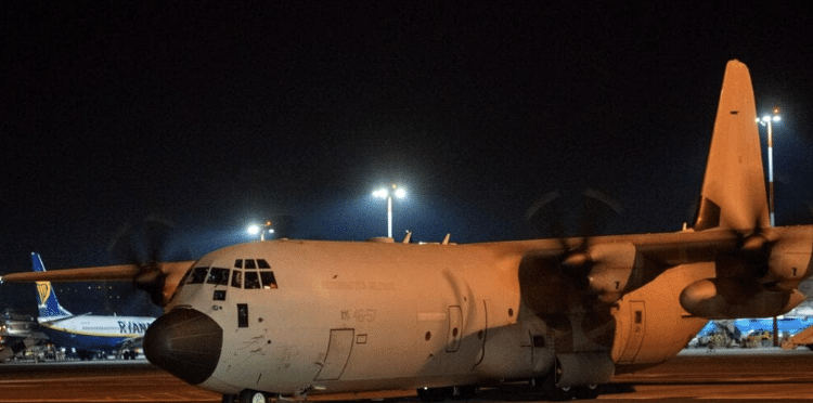 Roma, rimpatriata dall Aeronautica militare la bambina ricoverata e operata d urgenza in Thailandia