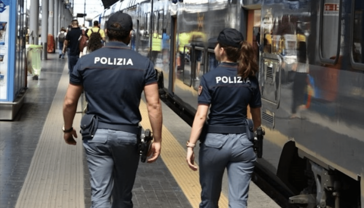 Milano. 19enne straniero arrestato per furto con strappo.