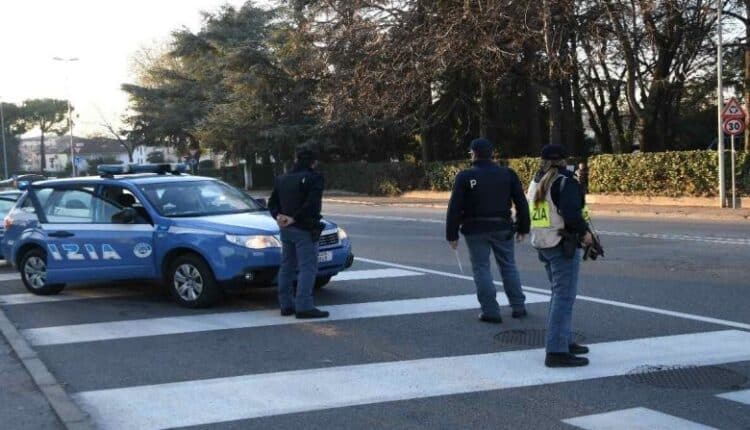 Vicenza, guida in pieno centro senza patente a bordo di autovettura senza revisione, sanzionato dalla Polizia di Stato
