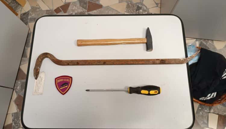 Novara, schiamazzi e spaccio di stupefacenti: disposta la chiusura di un bar in Trecate