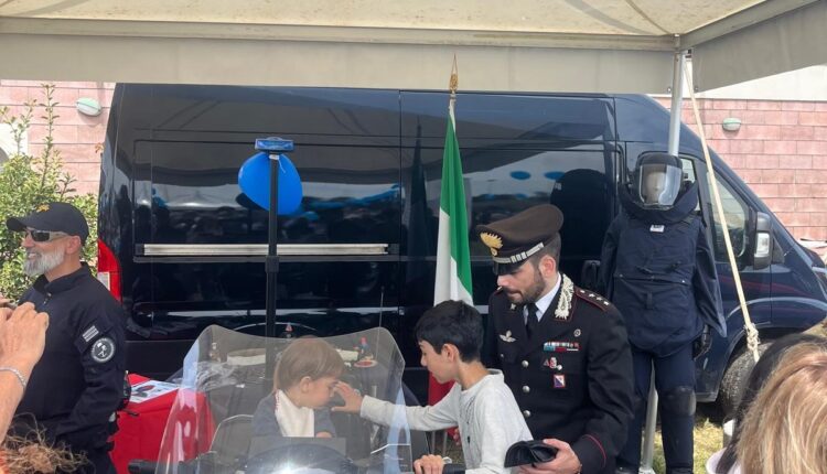 Alghero. I carabinieri partecipano alla manifestazione “L’autismo va in meta".