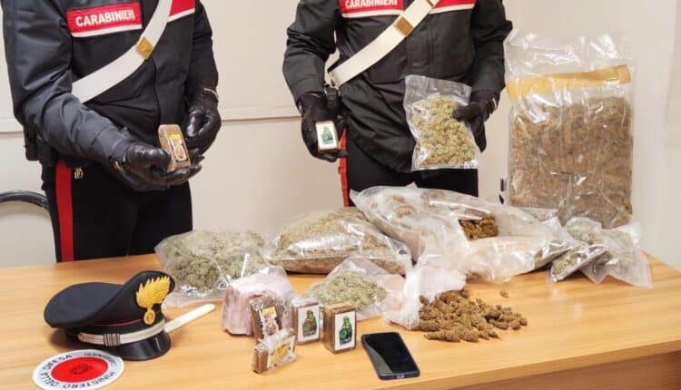 Boscoreale, Napoli: 5 chili di droga pronta per lo spaccio. 47enne arrestato dai Carabinieri.