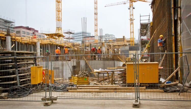 Modena. Al via la rimozione dell'amianto nel cantiere Conad. 