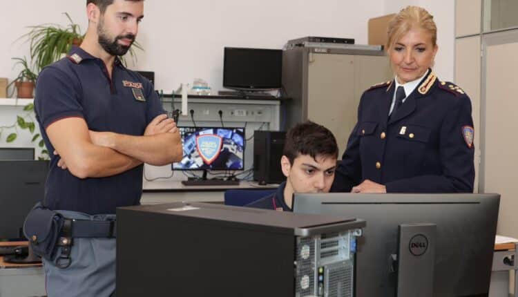 Torino. Aveva minacciato di morte i colleghi universitari: 20enne indagato dalla Polizia di Stato.