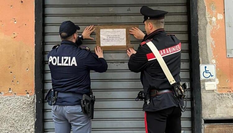 Genova, ritrovo abituale di persone pregiudicate: il Questore sospende la licenza di un bar in zona Certosa