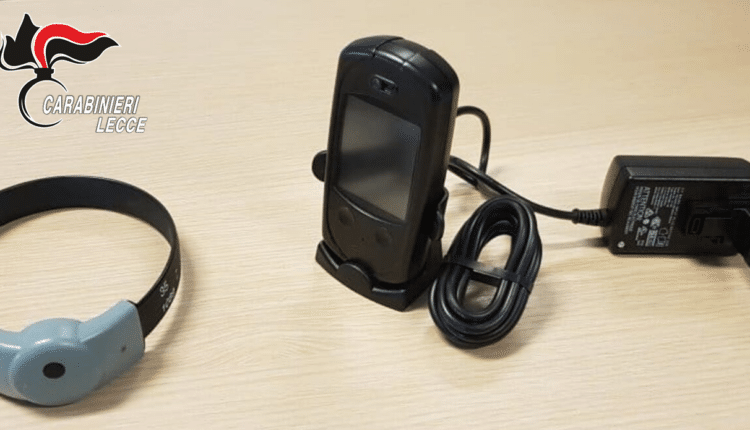 Gallipoli, incastrato dal dispositivo anti-stalker: arrestato per atti persecutori