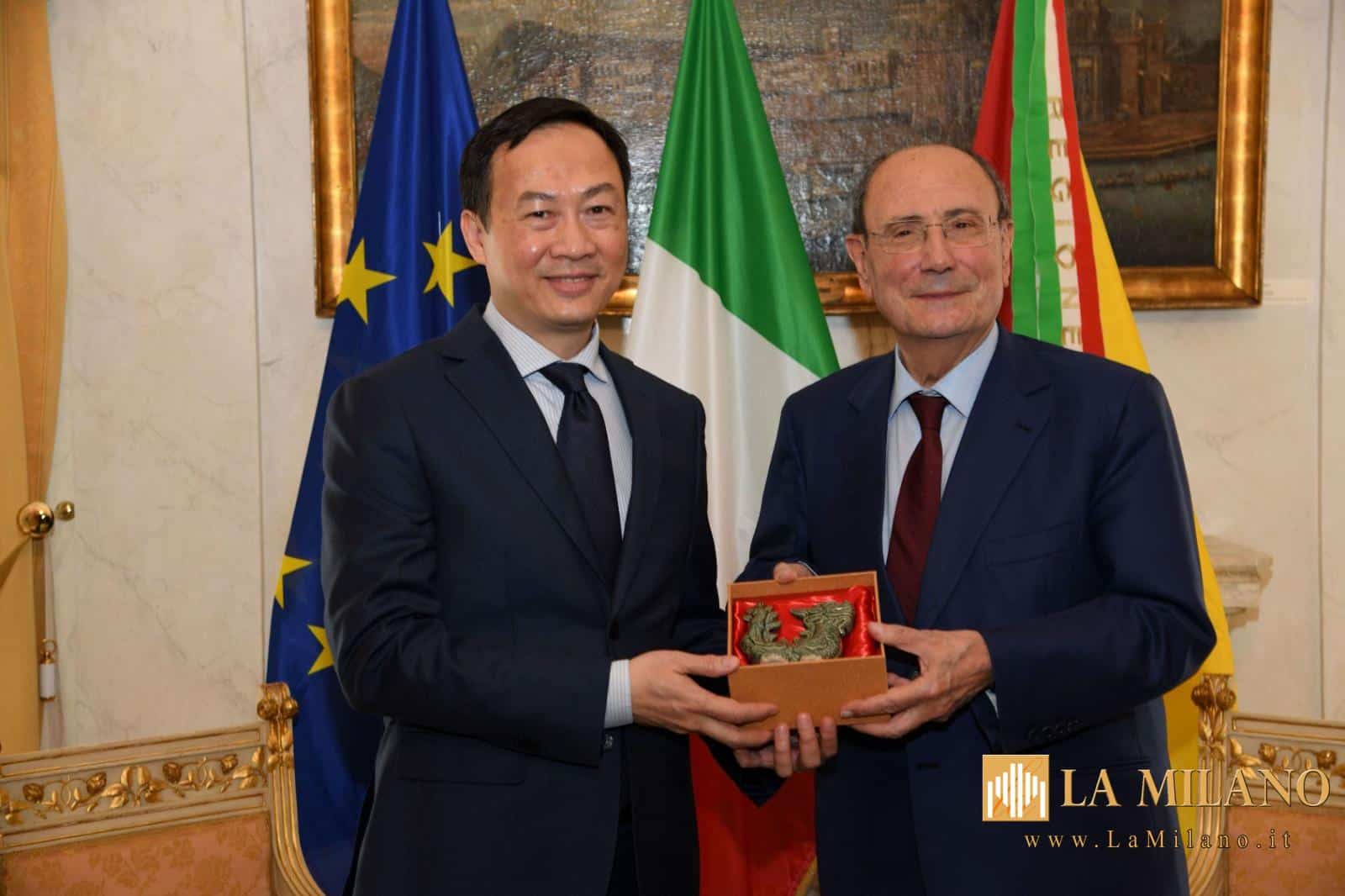 Sicilia. il presidente Schifani riceve in visita l'ambasciatore del Vietnam a Palazzo d'Orléans.