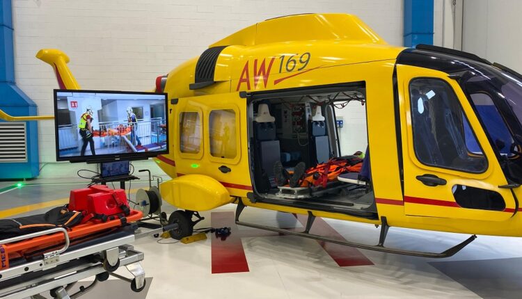 Varese: assessore Guidesi visita Leonardo elicotteri: opportunità per giovani e aziende lombarde