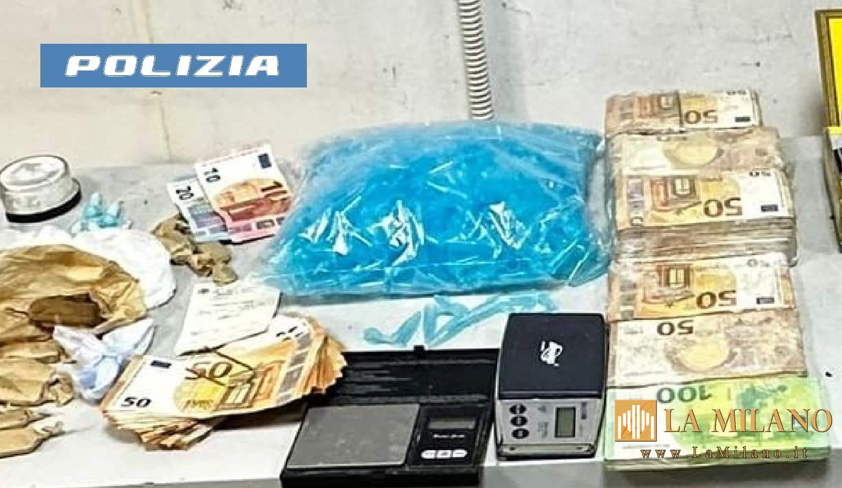 Zona ovest di Napoli: sorpreso con droga, pistola, taser, coltelli e circa 100.000 euro in contanti. La Polizia di Stato arresta un 55enne napoletano.