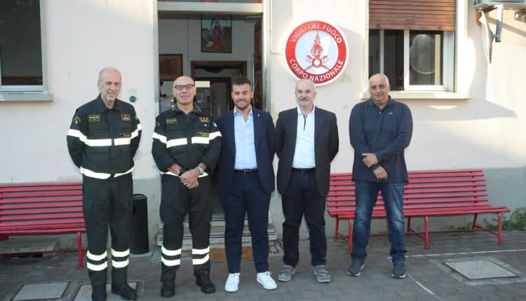 Ravenna, conferimento della cittadinanza onoraria all'ingegner Carlo Dall'Oppio, capo del Corpo nazionale dei Vigili del fuoco. 