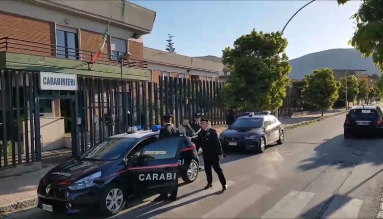 Vitulazio. Arrestati due centauri che cercavano di disfarsi di un pacchetto da 100gr di Hashih.