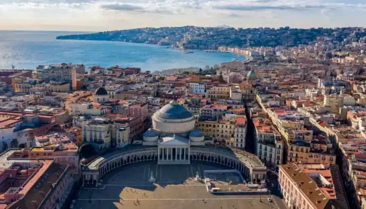 Napoli a confronto con Roma e Milano sulla Città dei 15 minuti.