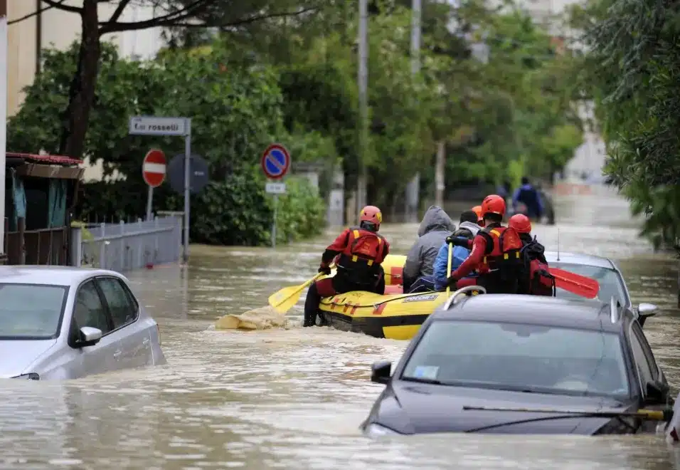 Bologna, dalla Regione quasi 6 milioni per la sostituzione di 1253 mezzi alluvionati