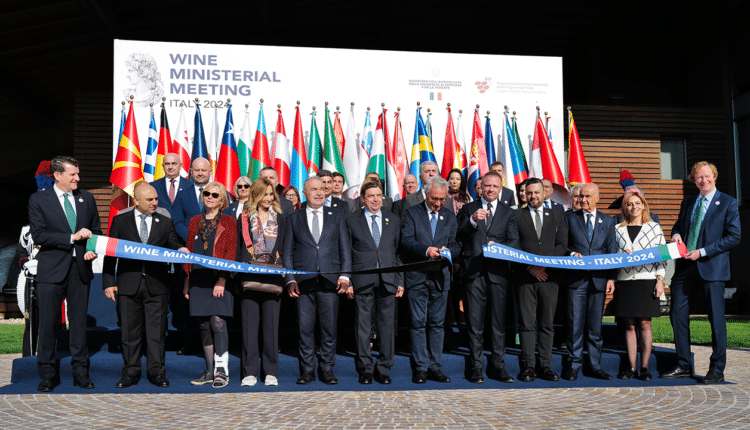 Inaugurazione dei lavori della prima Conferenza Internazionale del Vino dell'Oiv, organizzata dall'Oiv e dal Governo italiano in Franciacorta. Presente il Ministro Lollobrigida.