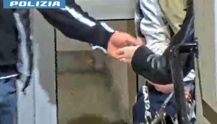 Como: arrestato un 19enne spacciatore e denuncia a piede libero la fidanzata