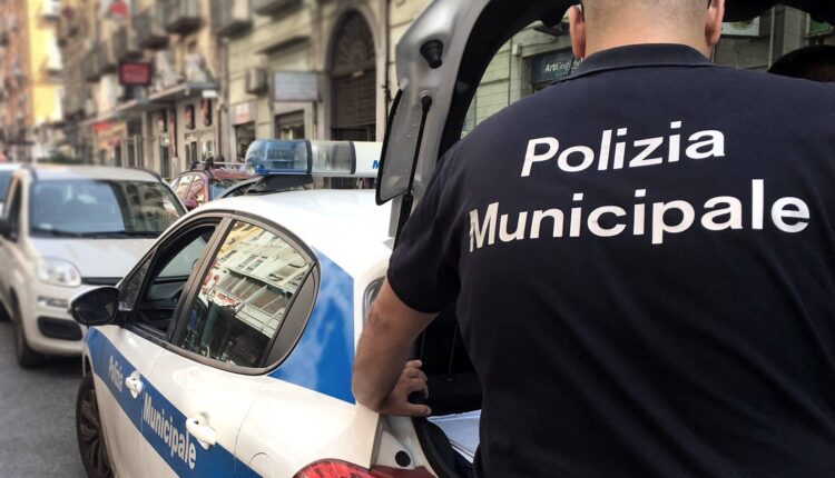 Napoli: investe un'anziana signora uccidendola e si da alla fuga, in corso la caccia al responsabile