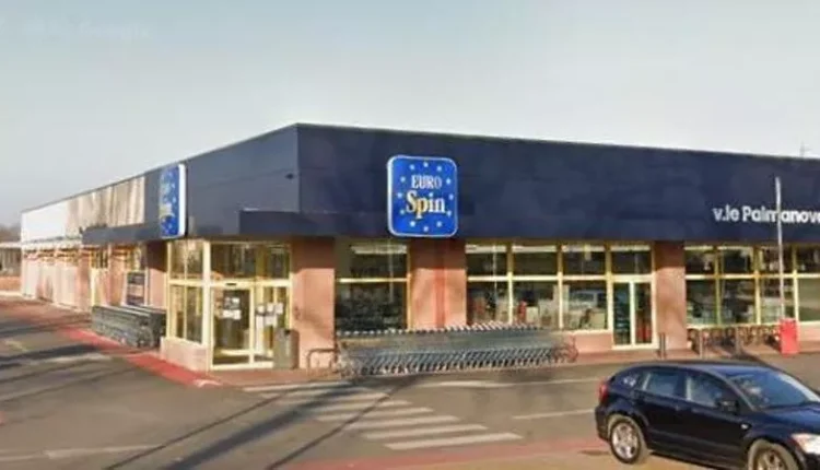 Udine, rapinano un supermercato e aggrediscono gli agenti: arrestati un 32enne e un 33enne