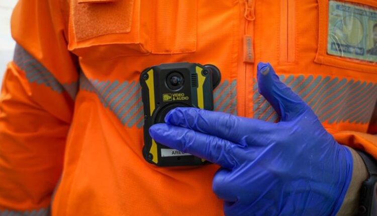 Lombardia, sicurezza e welfare, 850 bodycam sui mezzi di soccorso sanitario in dotazione a operatori