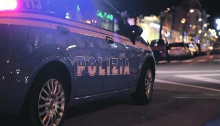 Napoli: evade dagli arresti domiciliari e tenta di eludere un controllo, attestato