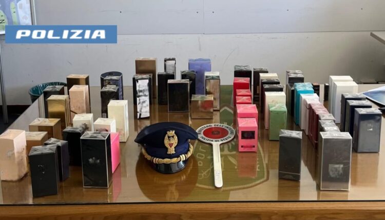 Milano, rubavano profumi prima di imbarcarsi sul volo diretto a Palermo: fermati dalla Polizia di Stato