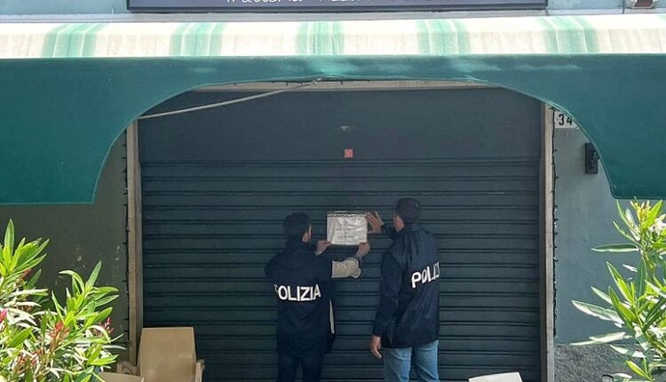Milano, trovati oltre due etti di cocaina e più di un chilo di hashish: sospesa per 15 giorni l'attività del "Bar Alexander"