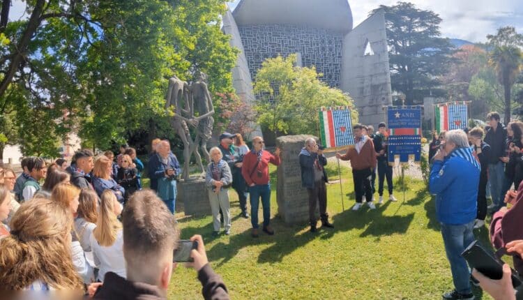 Milano, giovani in viaggio per non dimenticare: oltre 50 studenti e studentesse partiti per Mauthausen