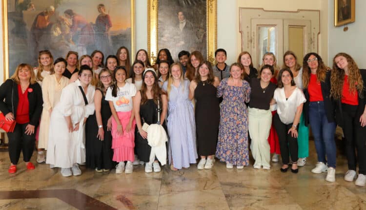 24 futuri insegnanti americani nelle scuole di Modena