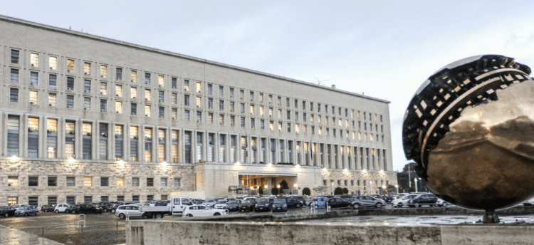 Bambino italiano sottratto alla madre e portato in Turchia la Farnesina annuncia il rientro in Italia