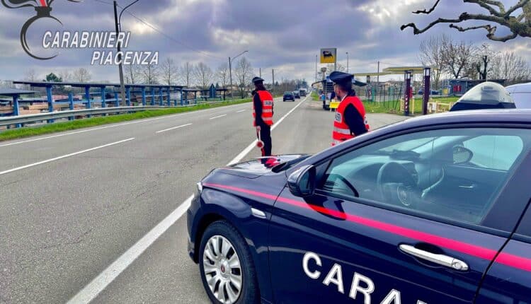 Piacenza: 37enne girava recidiva per il paese pur avendo il foglio di via e denunciati 3 persone per ingresso illegale nel territorio dello stato