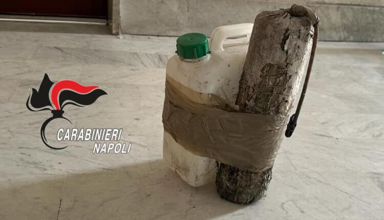 Castellammare di Stabia: ordigno micidiale in casa, Carabinieri arrestano 21enne.